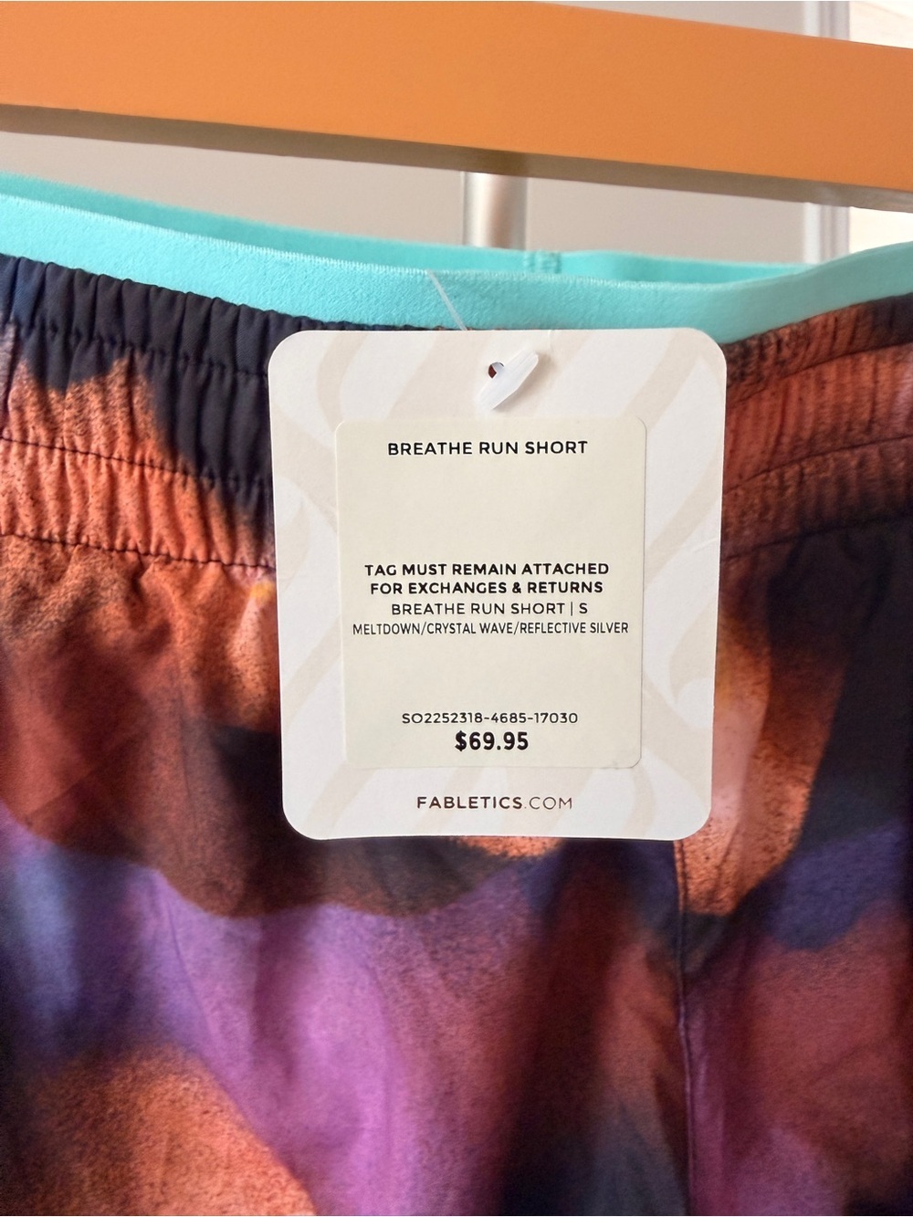 Fabletics Breathe Run Short - Picture 3 of 4